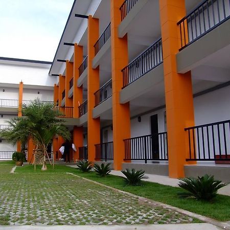 Granny House Hotel Nakhon Ratchasima Luaran gambar